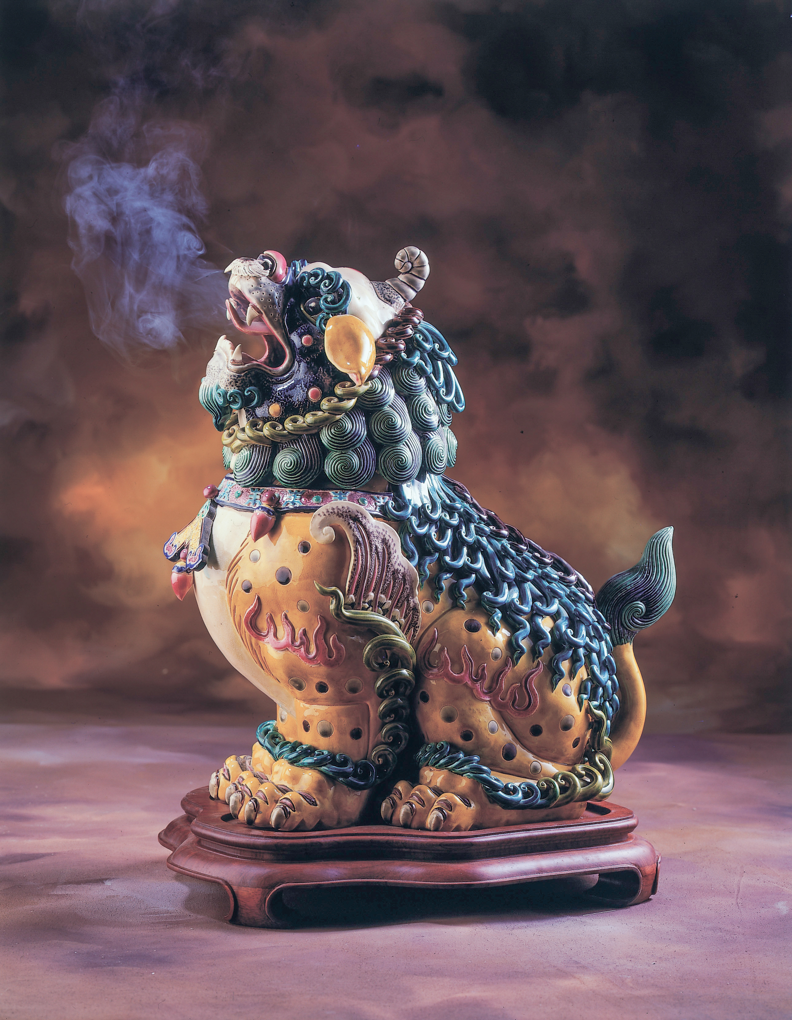 台湾交趾陶　(30年以上前の作品) 台湾交趾陶 (30年以上前の作品)