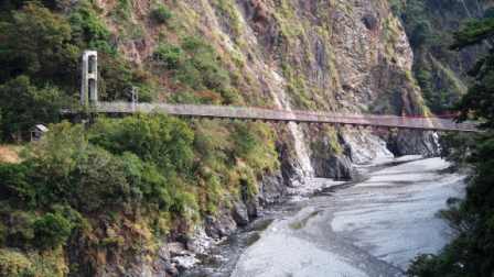 谷關捎來吊橋