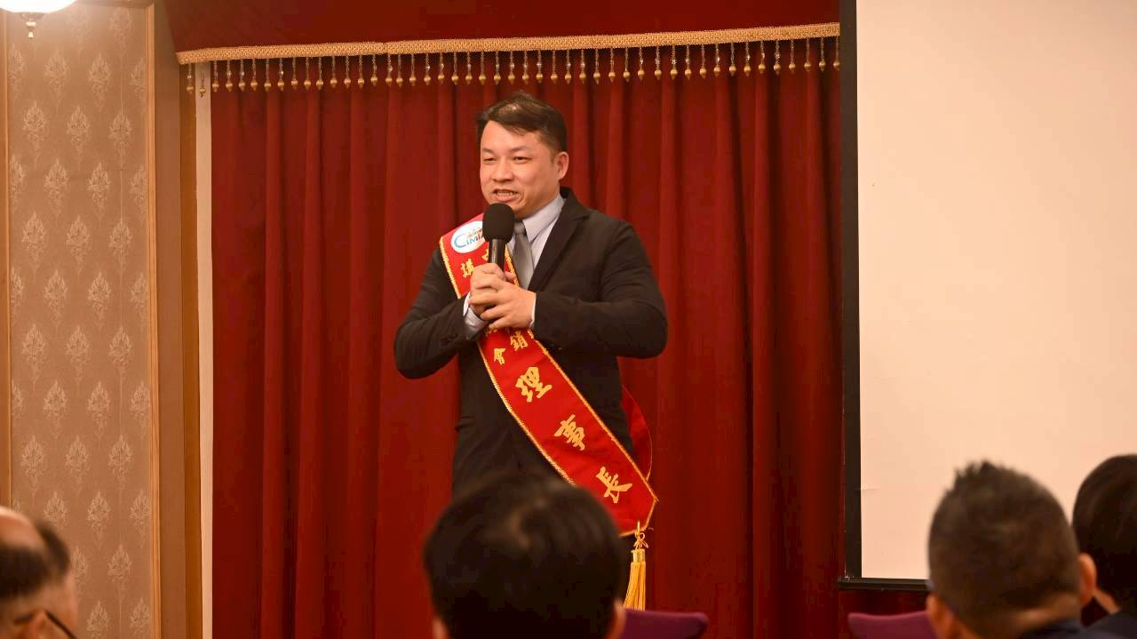 (中華網路行銷講師協會理事長蘇承樂:明年農曆年後正式啟動「企業級 AI 行銷職能認證」證照考試 / 中華網路行銷講師協會提供)