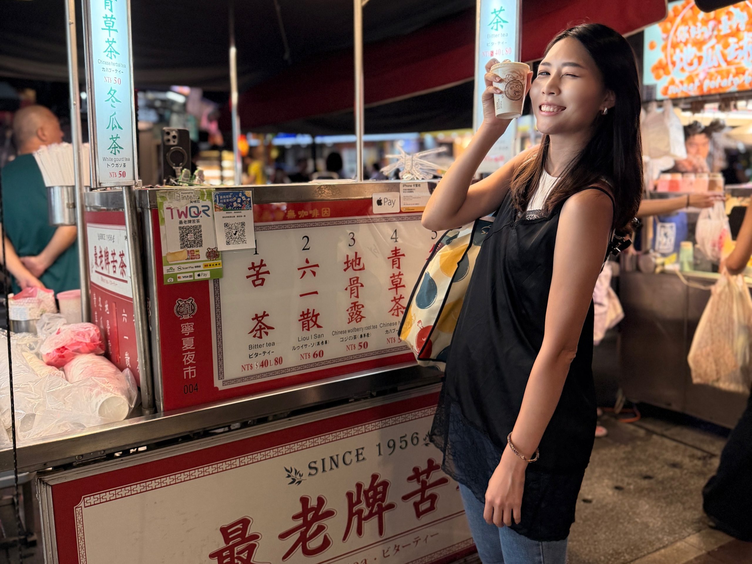 zue此次裝備美食雷達實際走訪寧夏夜市分享自己的美食清單。圖/臺北市市場處