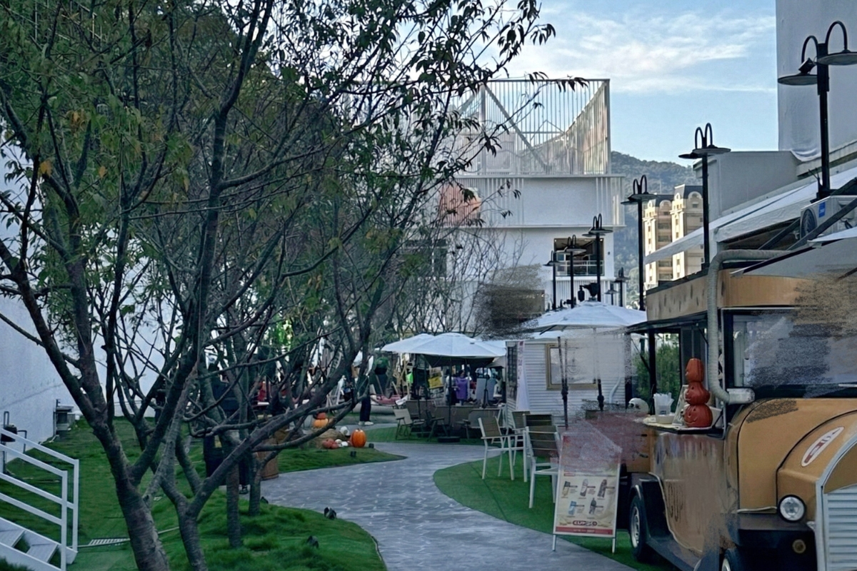 日月町複合式商場，前往日月潭的必經之地（圖：豐年農場提供）