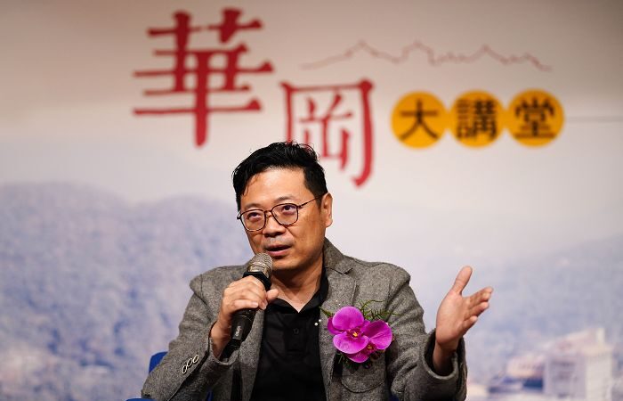 灣聲樂團總監李哲藝受邀來到文化大學分享個人的音樂理念與一生職志。（圖：文化大學提供）